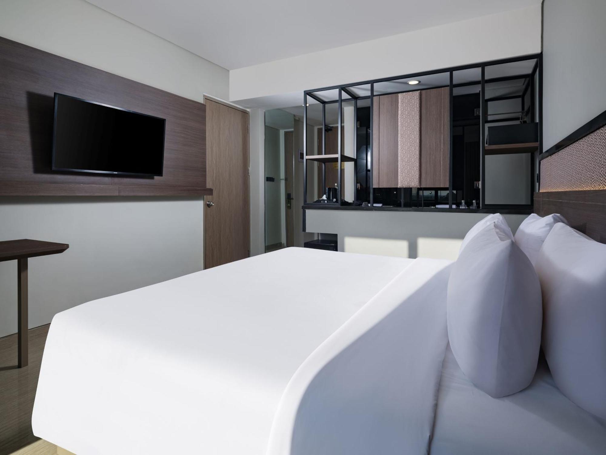 Hotel Santika Blitar ภายนอก รูปภาพ