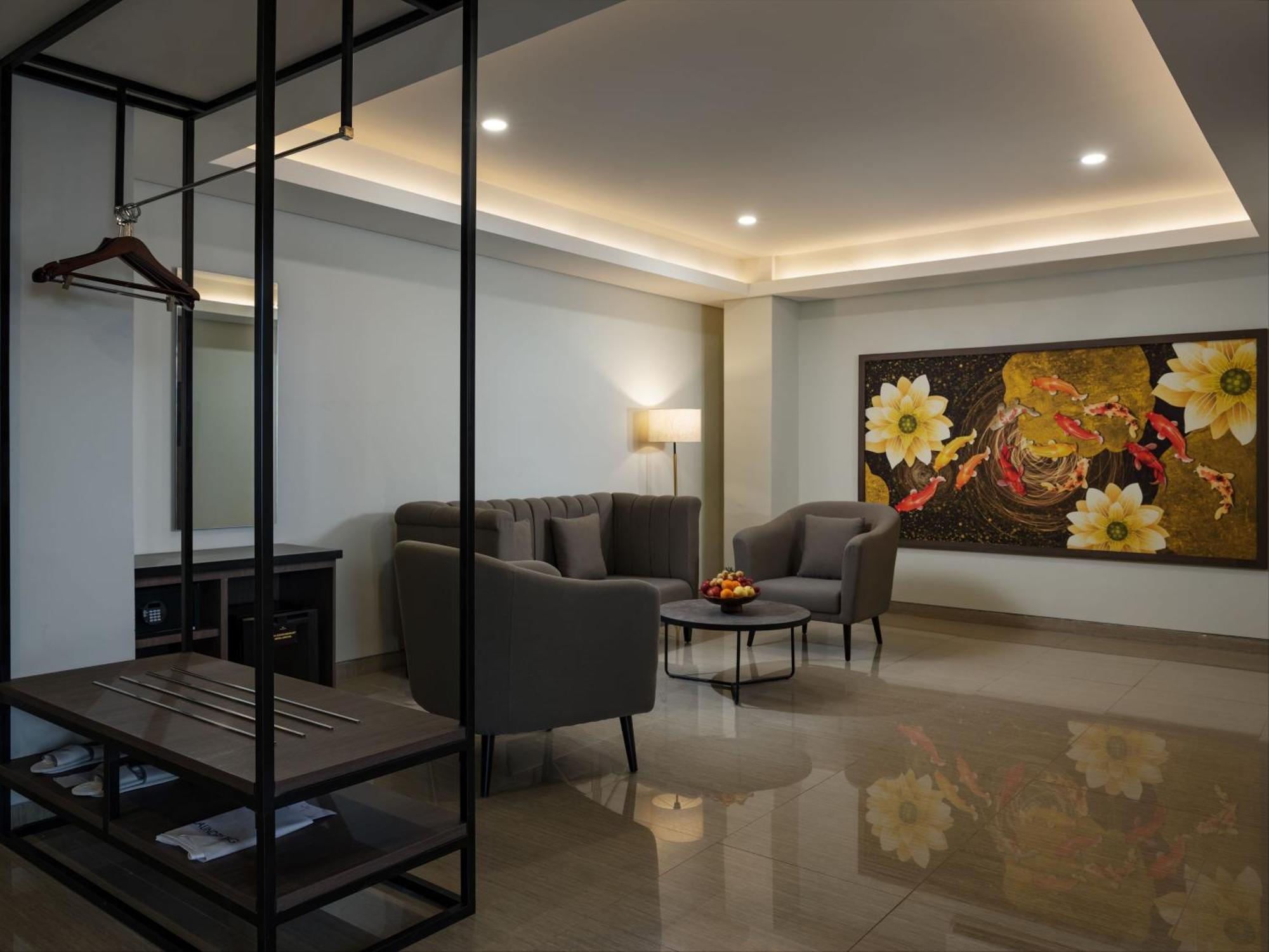 Hotel Santika Blitar ภายนอก รูปภาพ