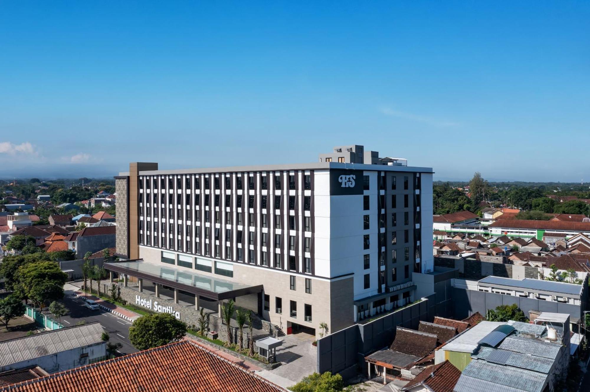 Hotel Santika Blitar ภายนอก รูปภาพ